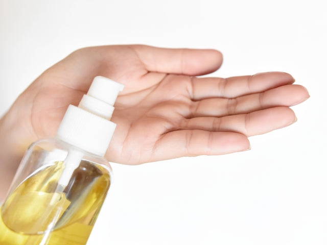 Secret to Good Hair Day: "Feed" Your Hair with Oil